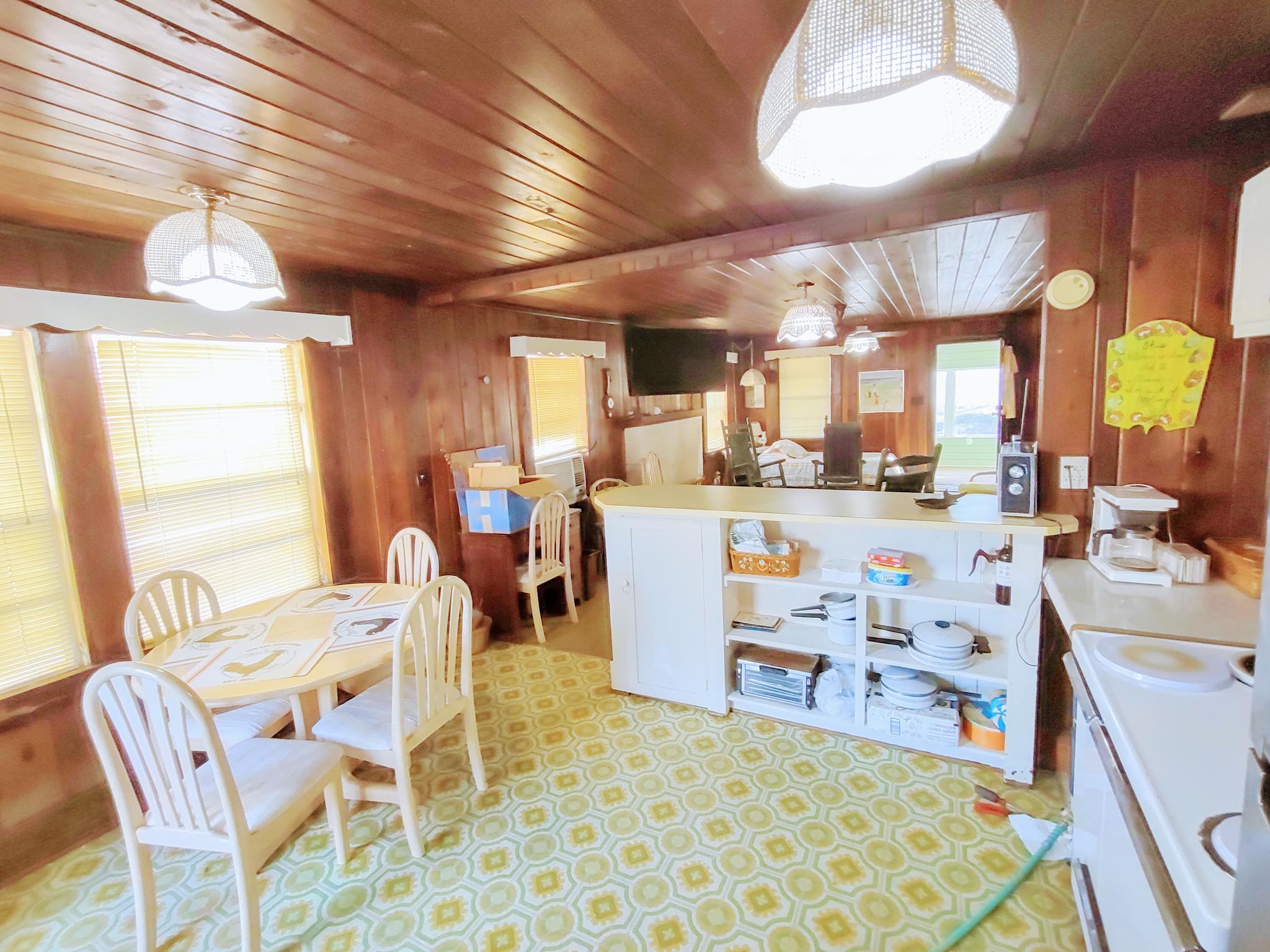 LAGUNA BEACH - Residential