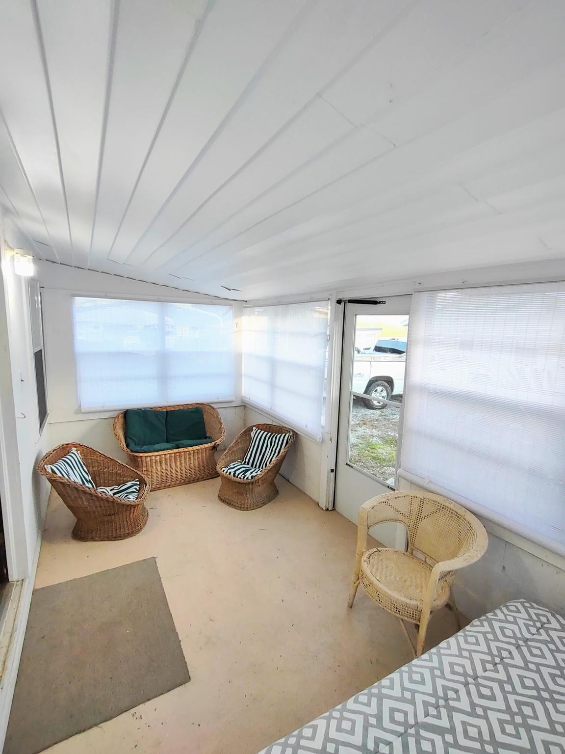 LAGUNA BEACH - Residential