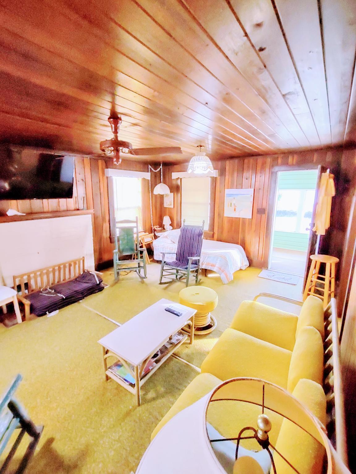 LAGUNA BEACH - Residential