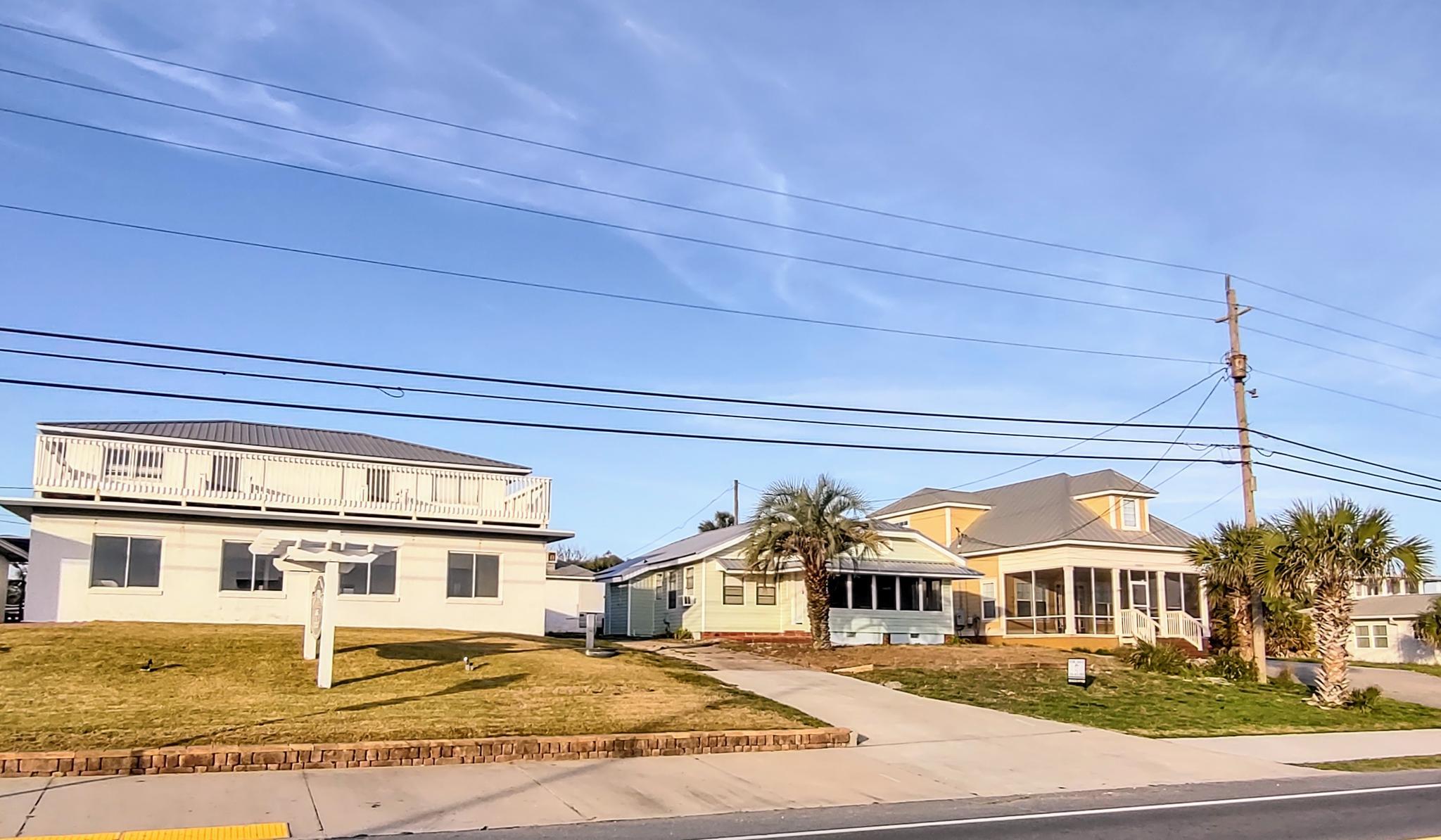 LAGUNA BEACH - Residential