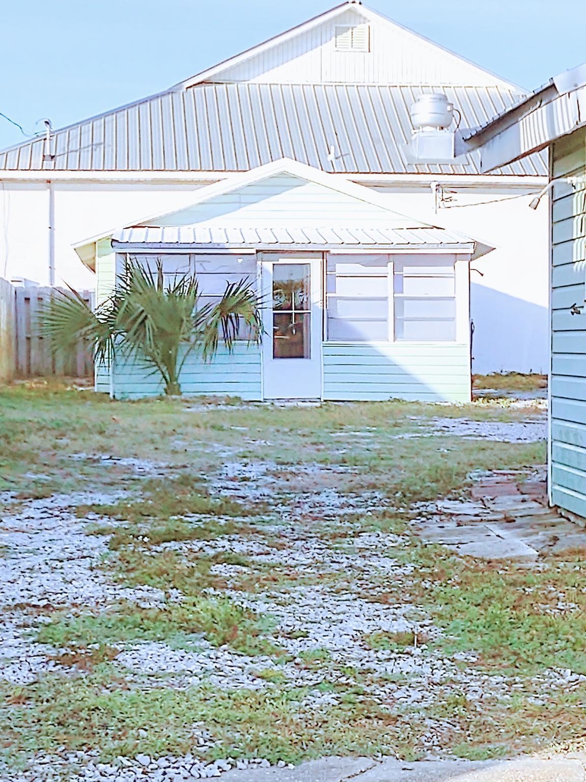 LAGUNA BEACH - Residential