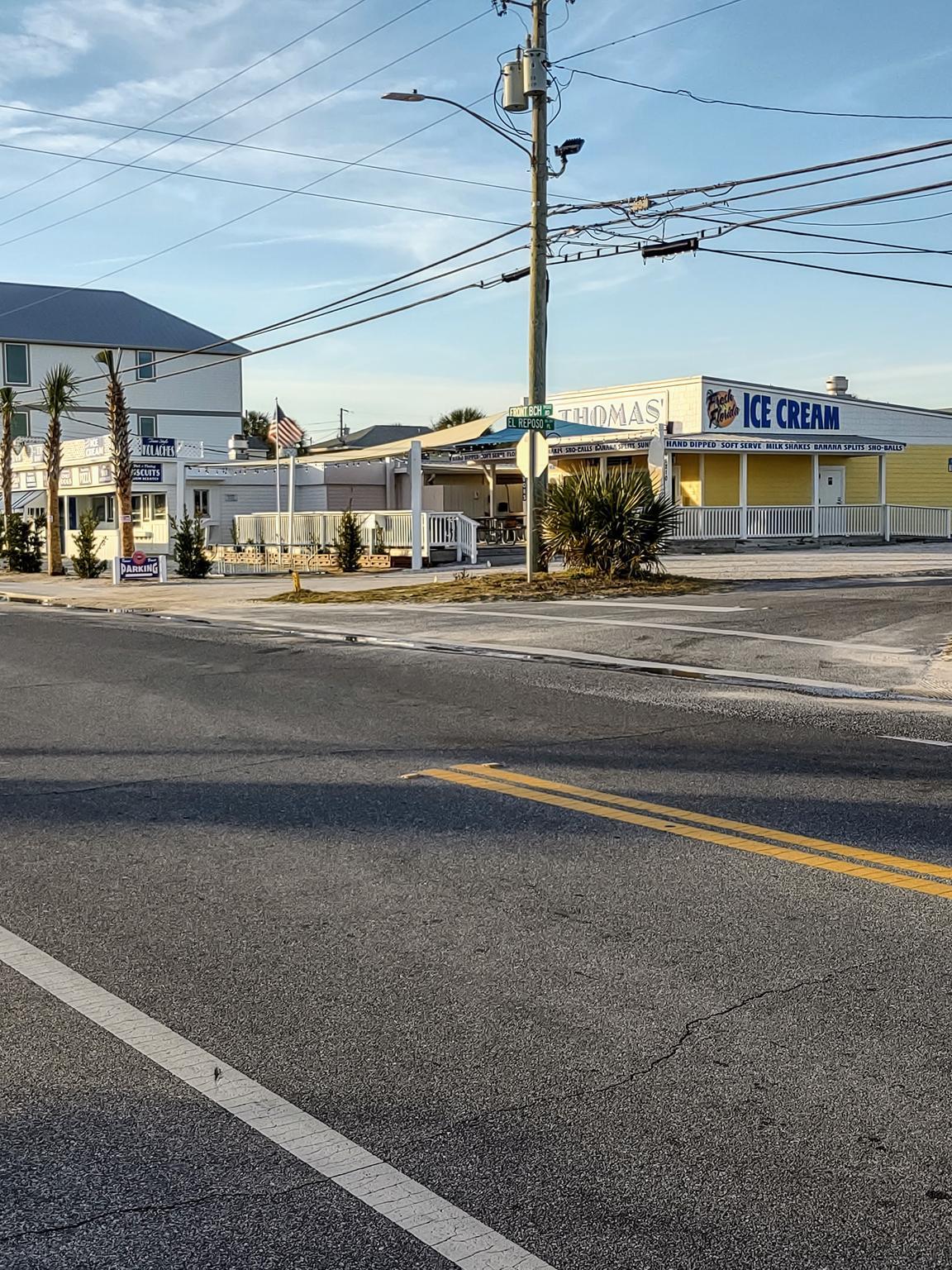 LAGUNA BEACH - Residential