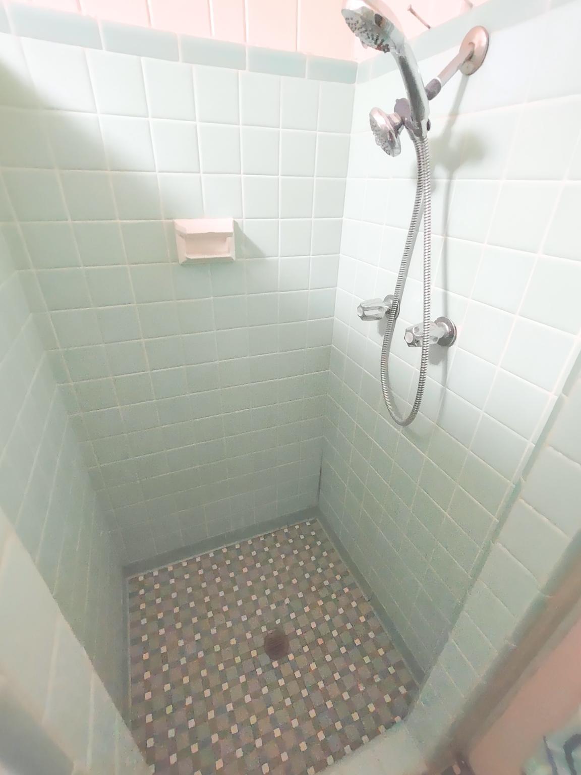 LAGUNA BEACH - Residential