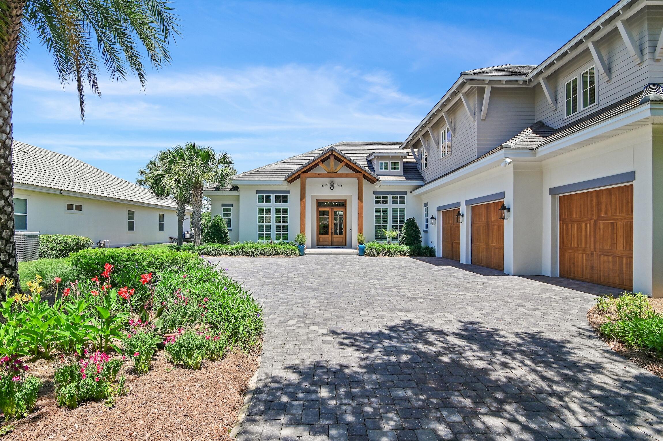 REGATTA BAY - Residential