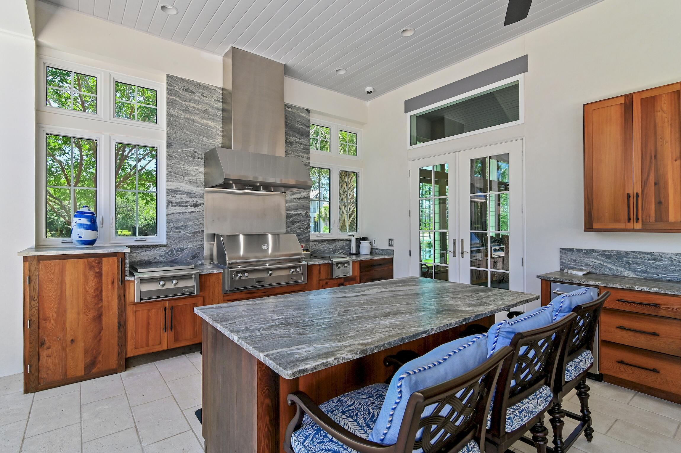 REGATTA BAY - Residential