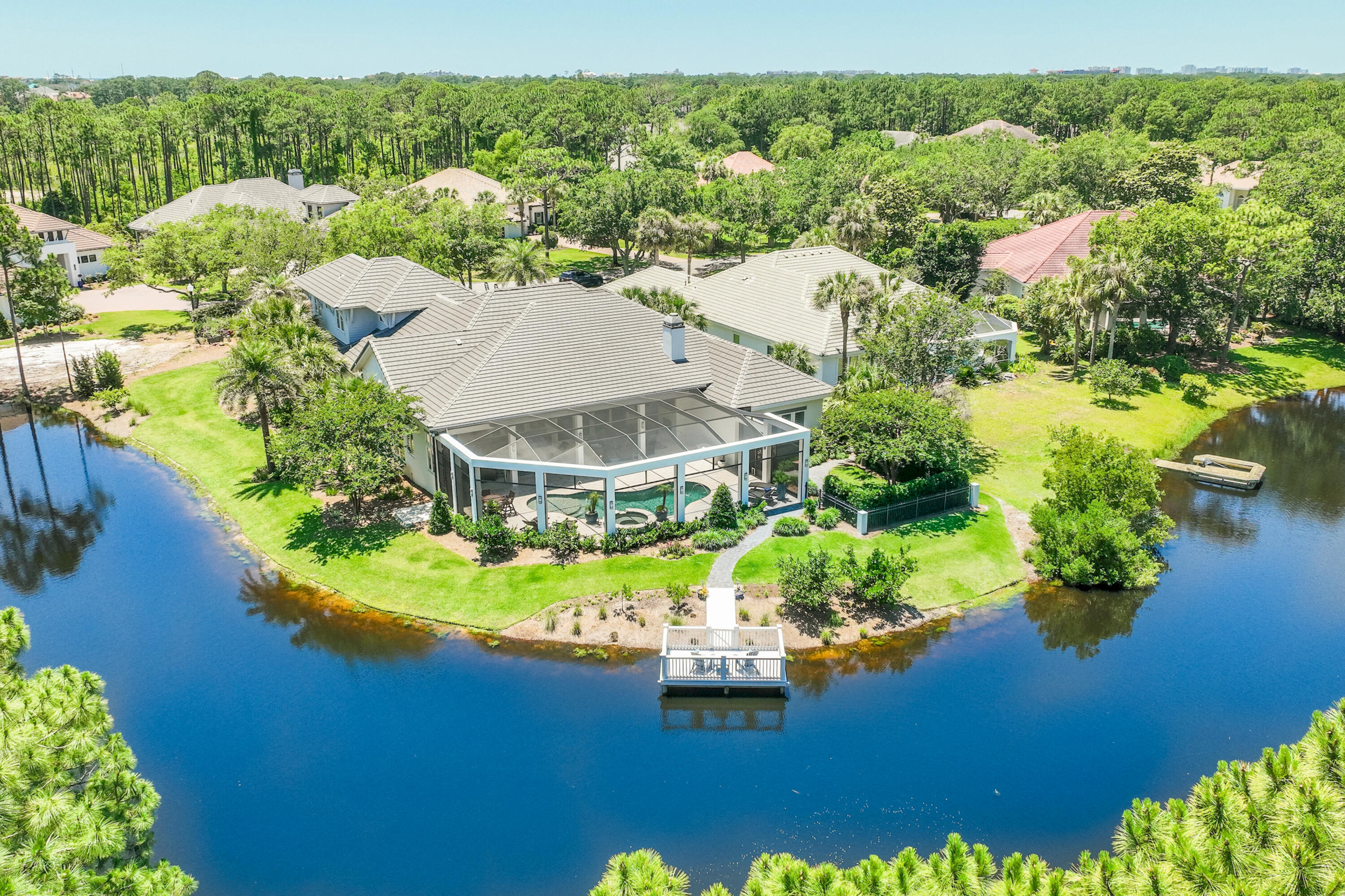 REGATTA BAY - Residential