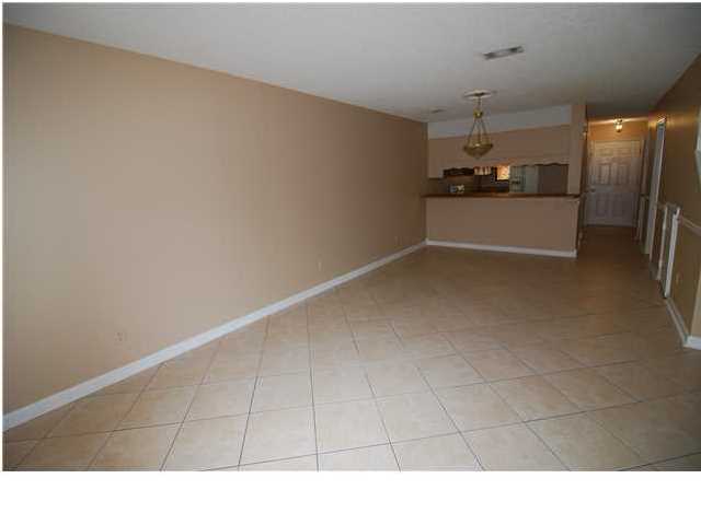 BEACHWALK T/H - Residential Lease