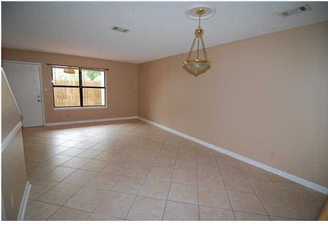 BEACHWALK T/H - Residential Lease