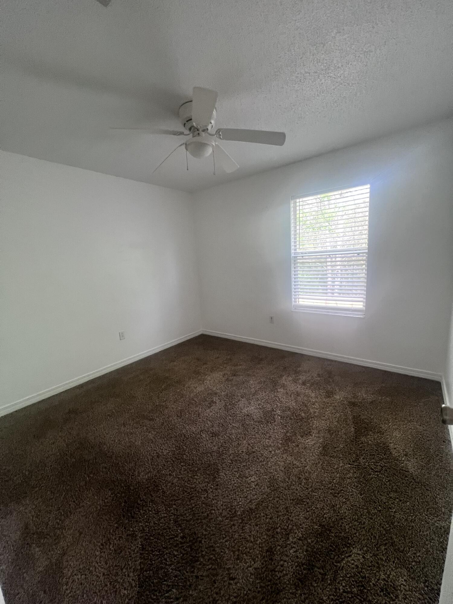 RIDGE CREST PH II - Residential Lease