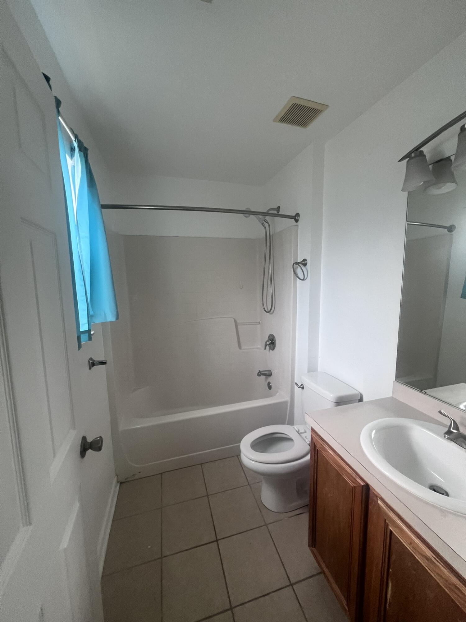 RIDGE CREST PH II - Residential Lease