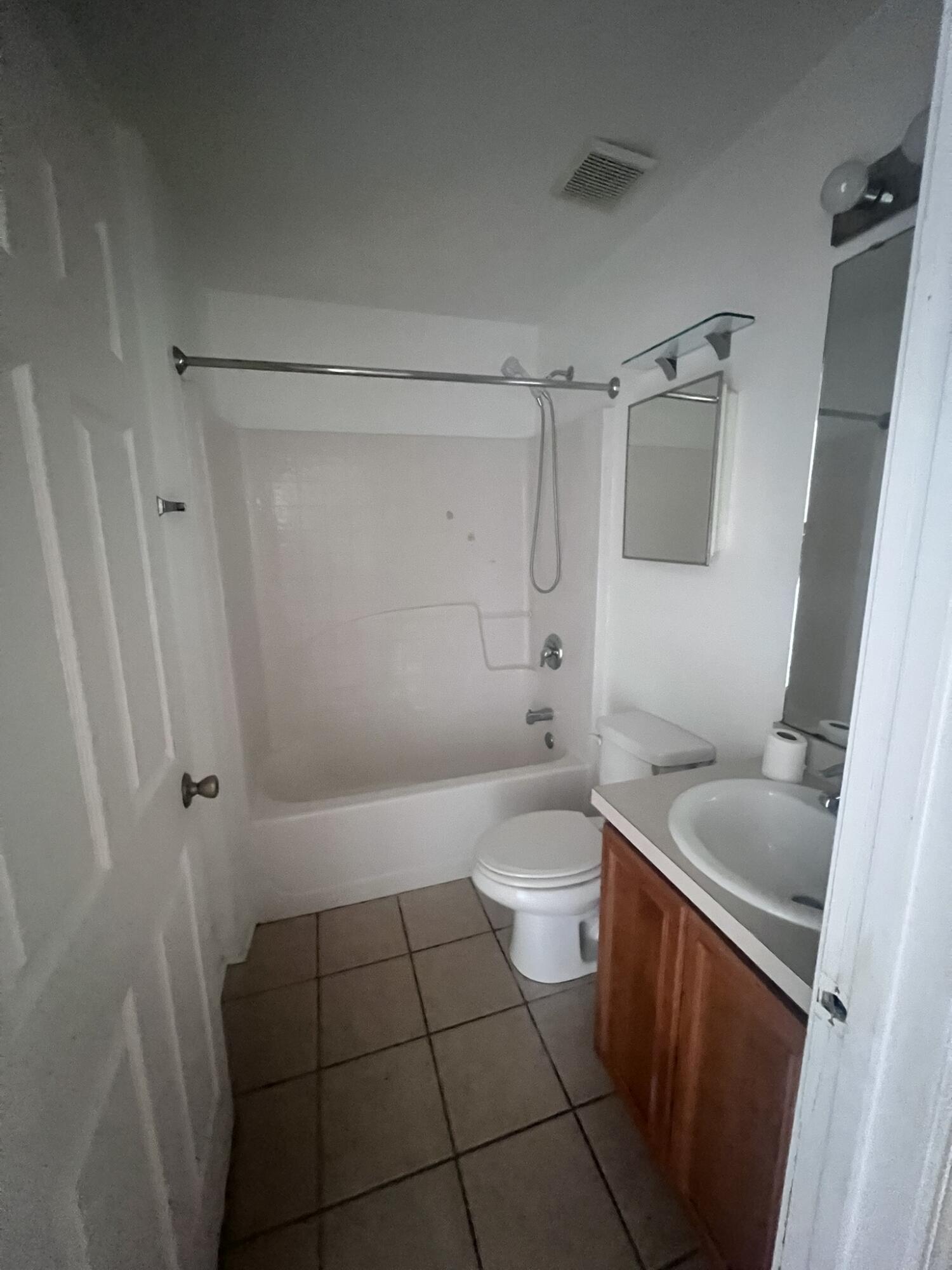 RIDGE CREST PH II - Residential Lease