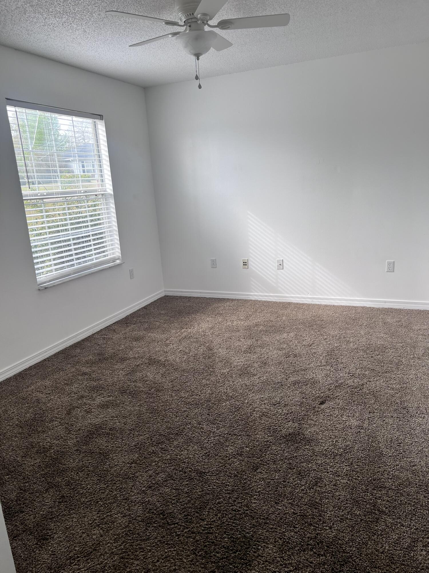 RIDGE CREST PH II - Residential Lease