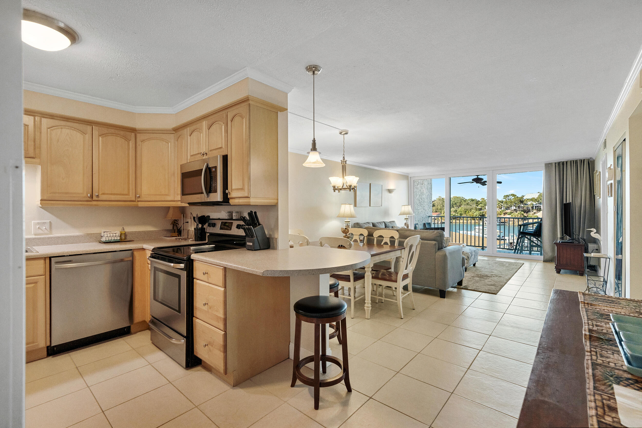 DOLPHIN POINT CONDO - Residential