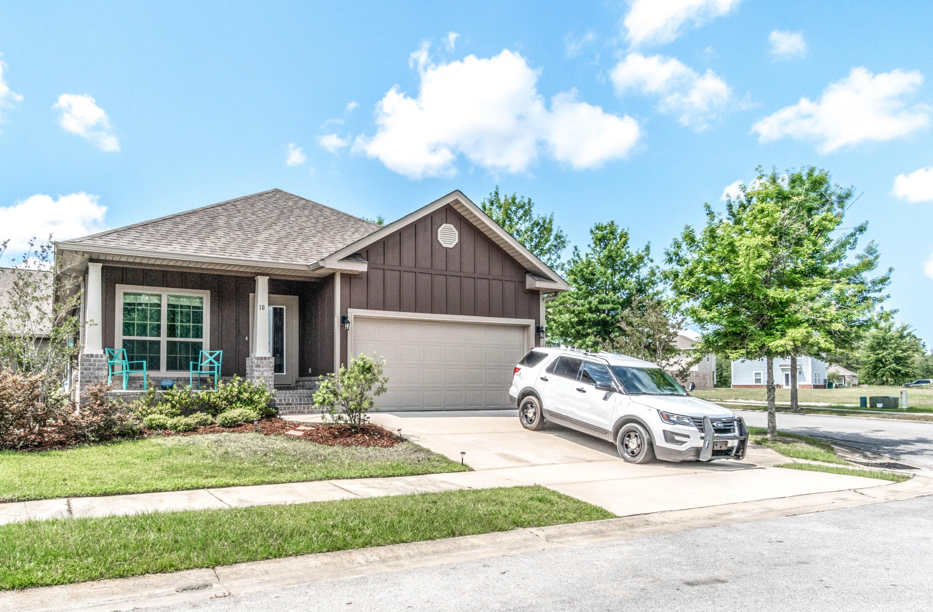 Back on market at no failt of the seller.What a great house! Located in the LaGrange neighborhood in Freeport, Florida sits this cozy craftsman style home. The homeowners have meticulously kept it up so it is still very new and turn-key. This DR Horton built home features an open concept floorplan, large bedrooms, expansive kitchen, crown moulding, trey ceilings, tile flooring, recessed lighting and more. LaGrange has a community pool and is located near local shopping. Consider this as your next home.