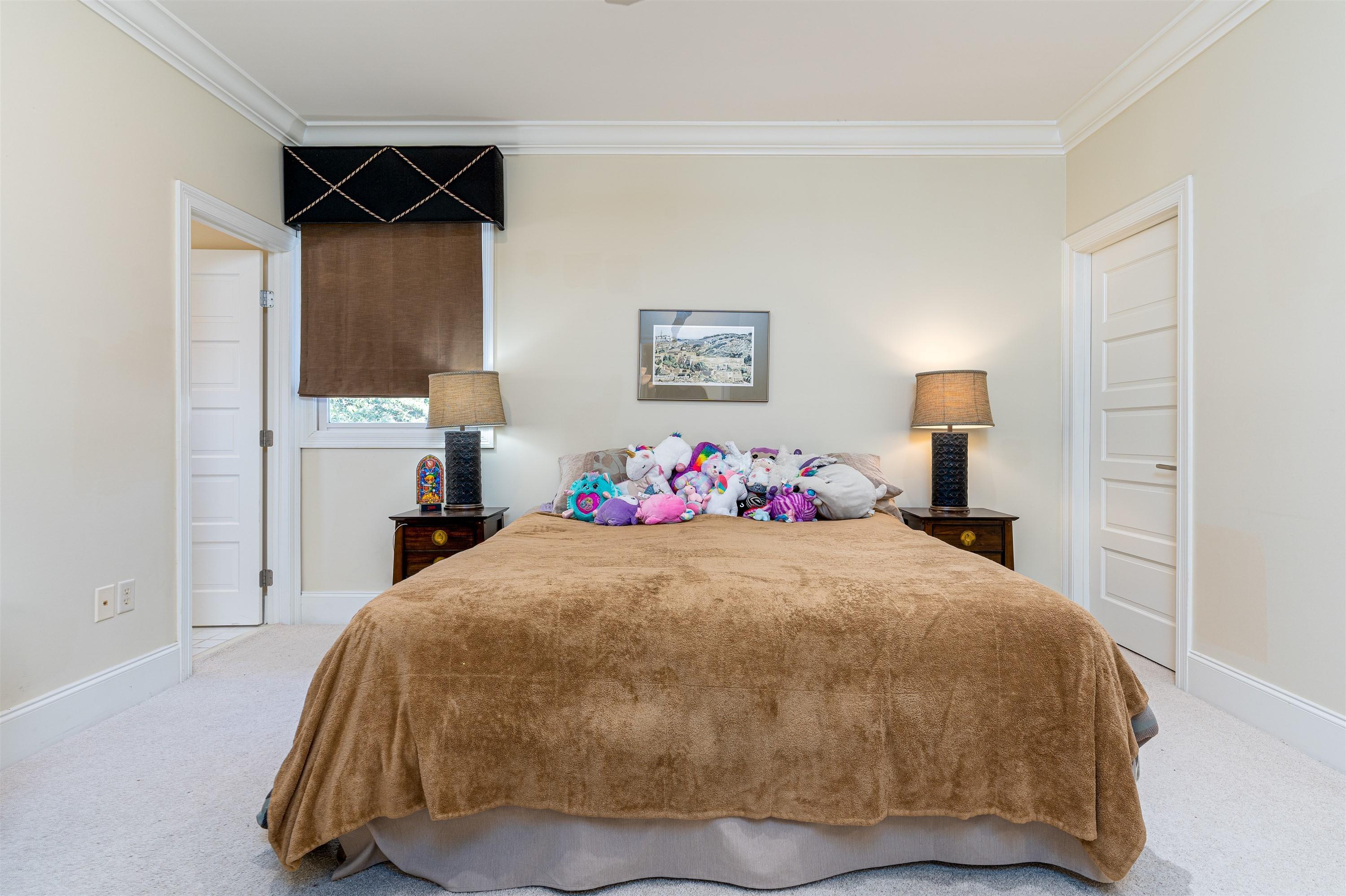 BURNT PINE - Residential