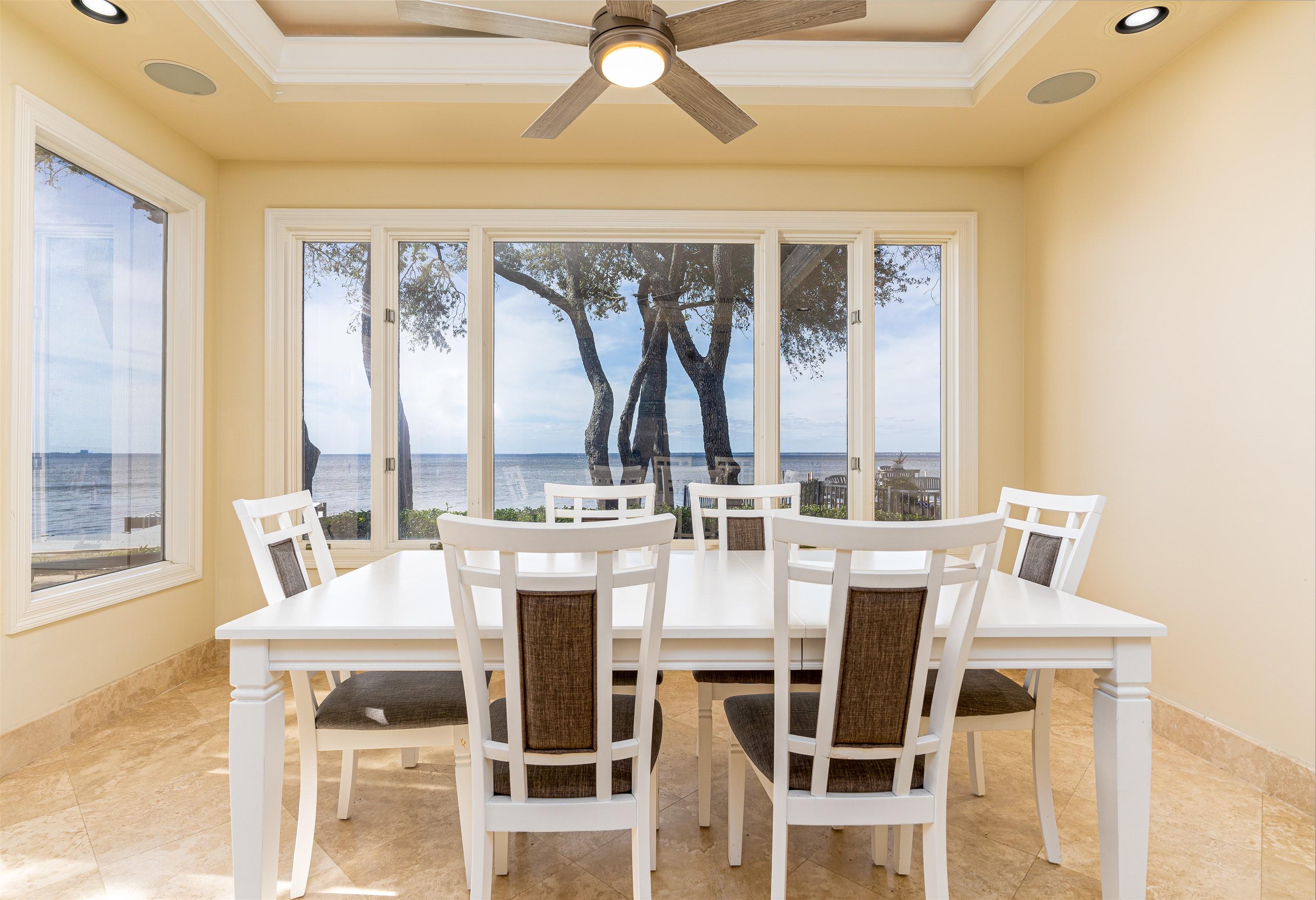 BURNT PINE - Residential