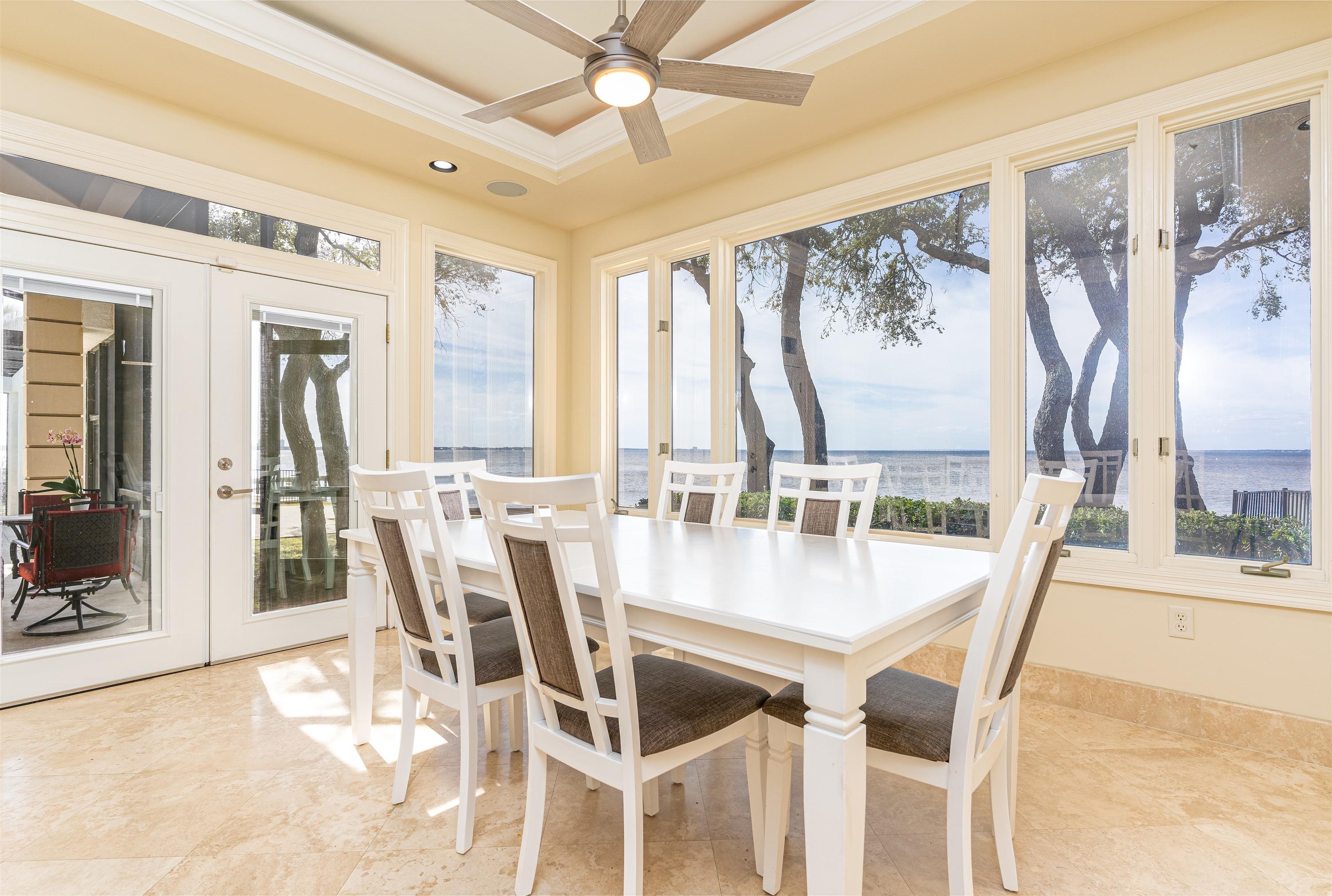 BURNT PINE - Residential