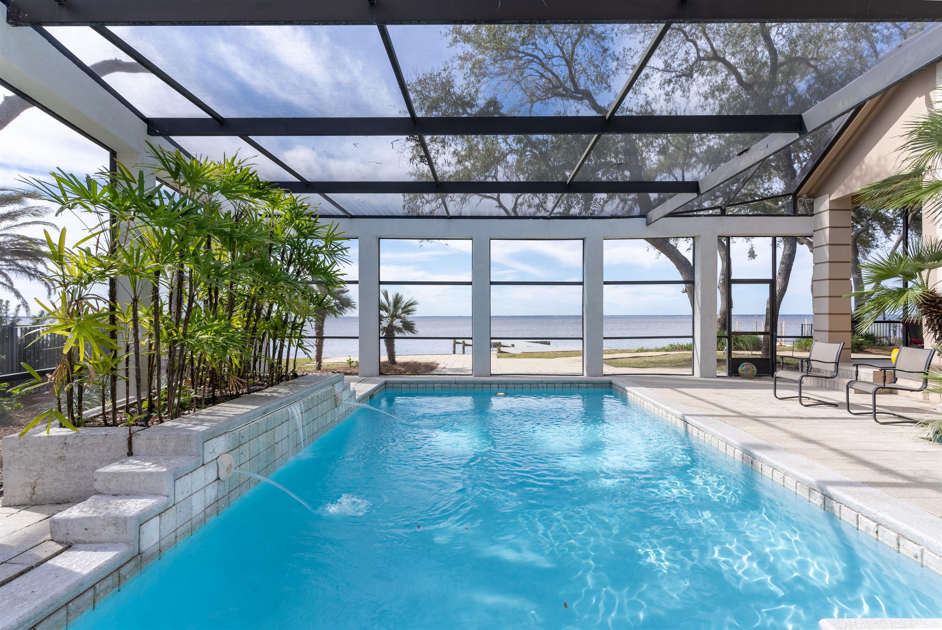 BURNT PINE - Residential