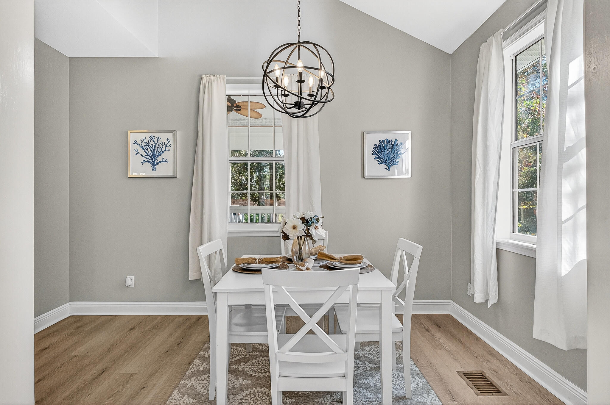 TOWN OF SANTA ROSA - Residential