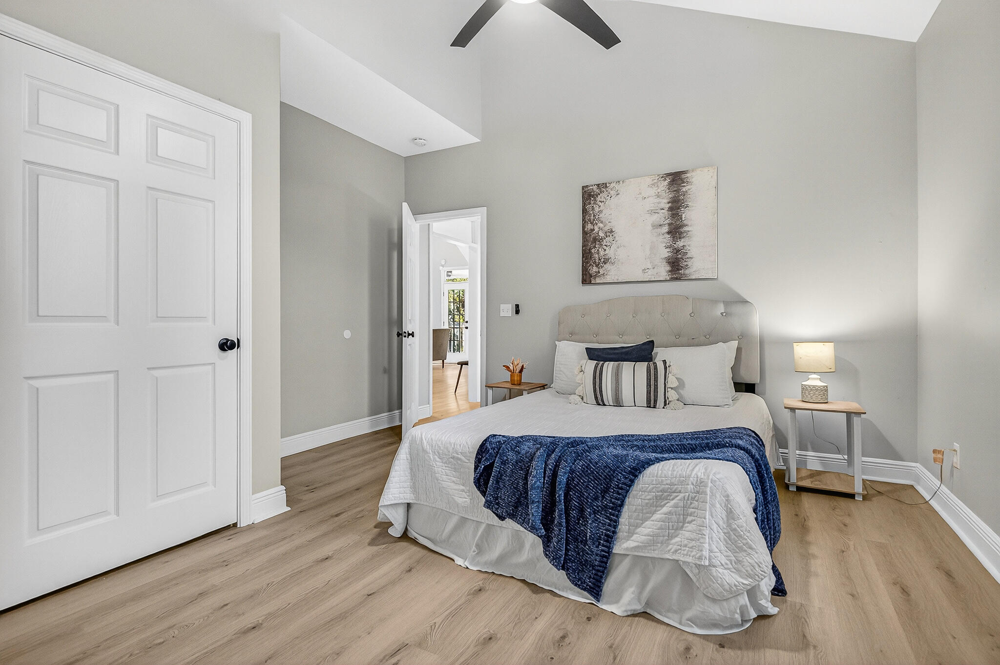 TOWN OF SANTA ROSA - Residential