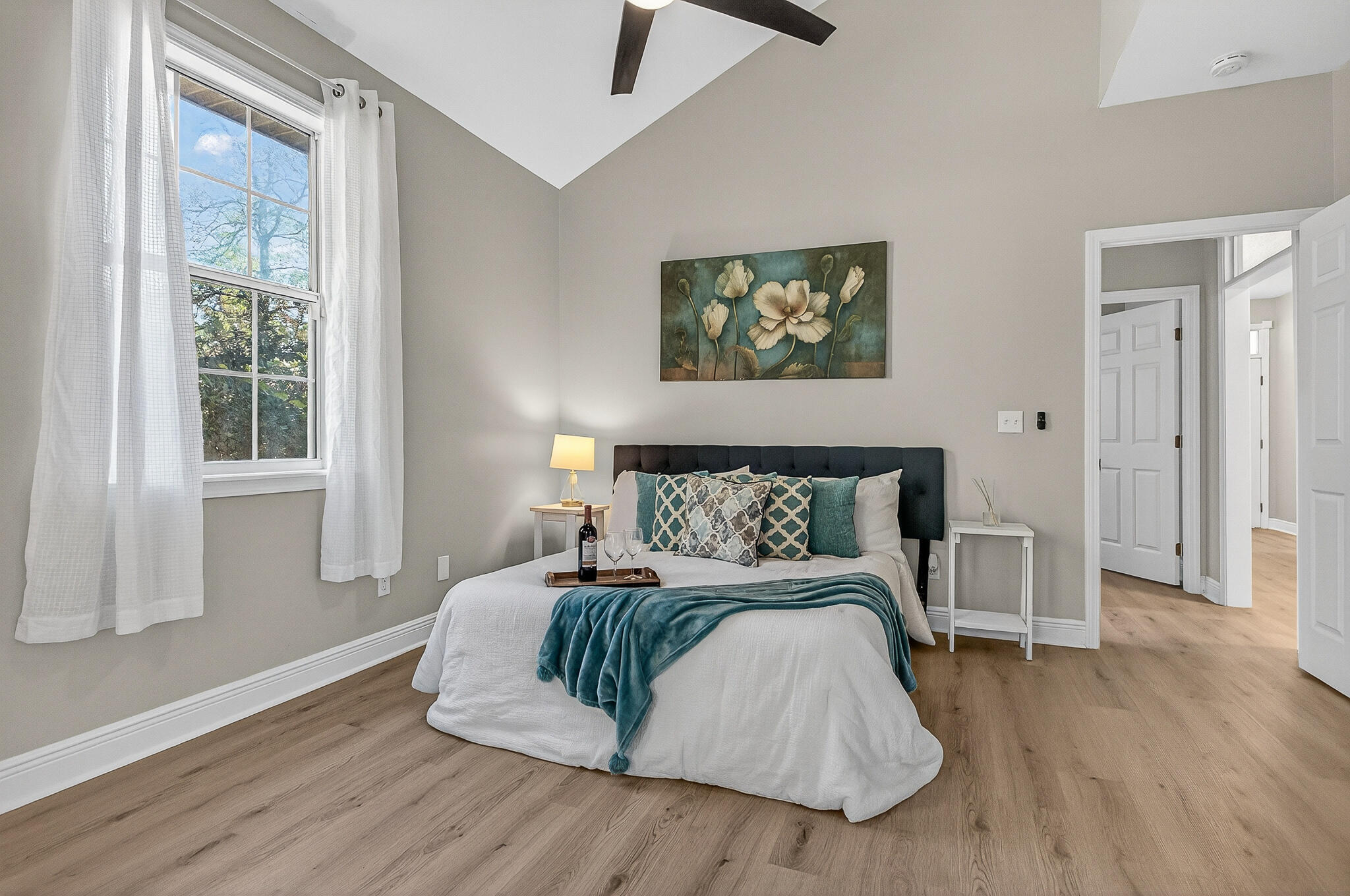 TOWN OF SANTA ROSA - Residential