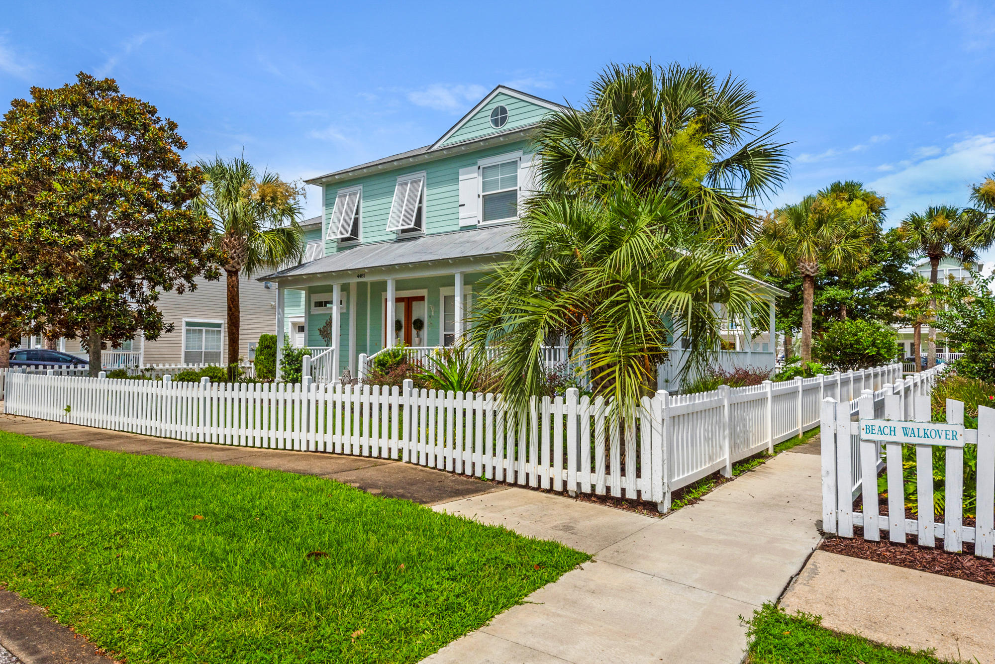 Quality custom built home in the heart of Crystal Beach. Main house is 3 brm, 2.5 bath with open floor plan, high ceilings, crown molding, large master suite,oversized garage, with MIL suite above.Fully furnished,gourmet kitchen,stainless appliances with gas stove. Heart pine floors throughout, freshly painted in and out,recently renovated landscaping. Enjoy the Gulf breeze from your wrap around porch. MUST see to appreciate!