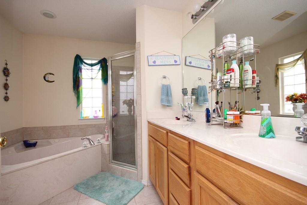 PINNACLE POINT - Residential