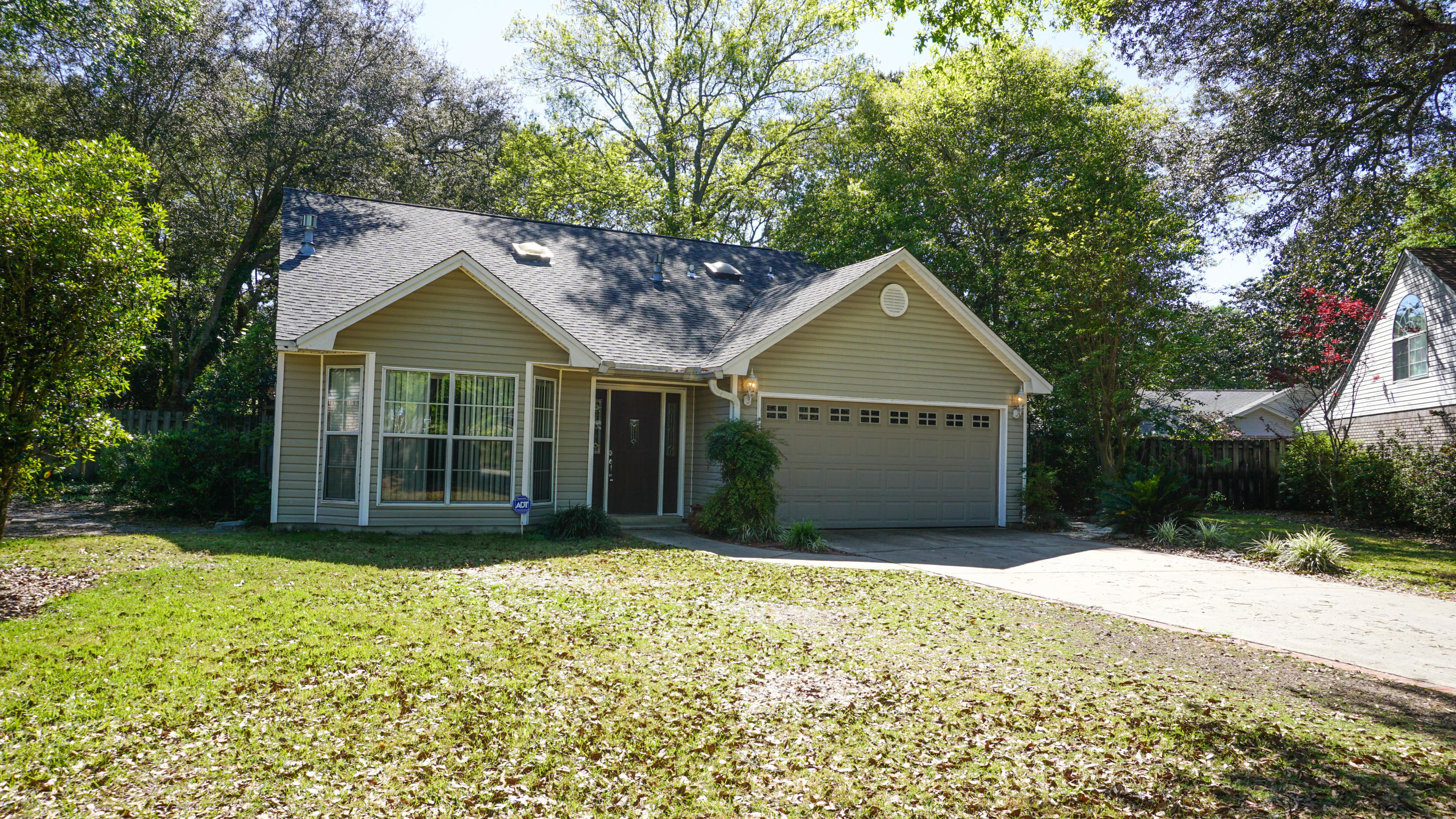 MOSSY OAKS - Residential