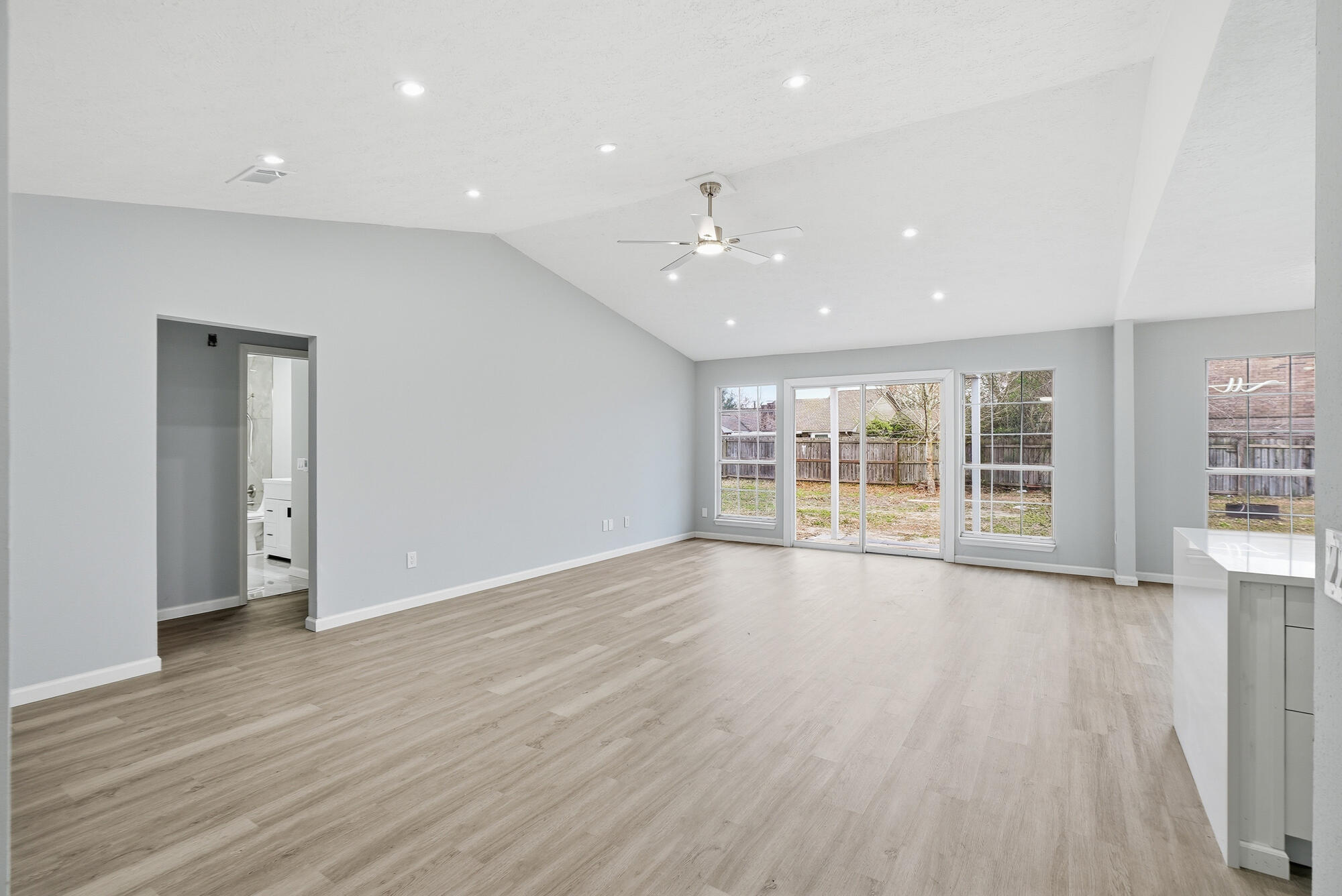 DERBY WOODS - Residential