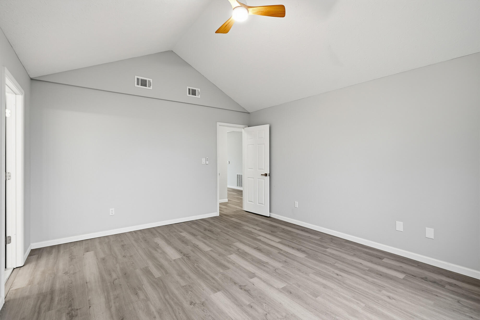 DERBY WOODS - Residential