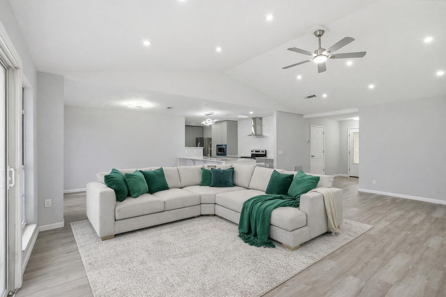 DERBY WOODS - Residential