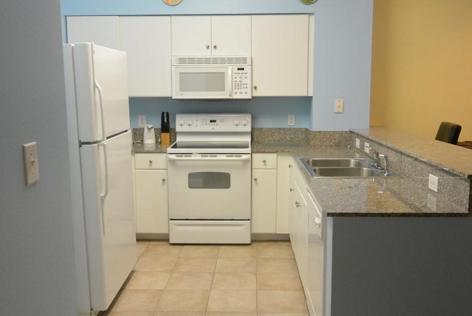 SHORES OF PANAMA PHASE I - Residential