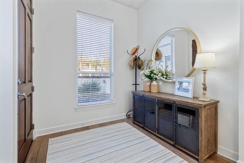 listing image 80