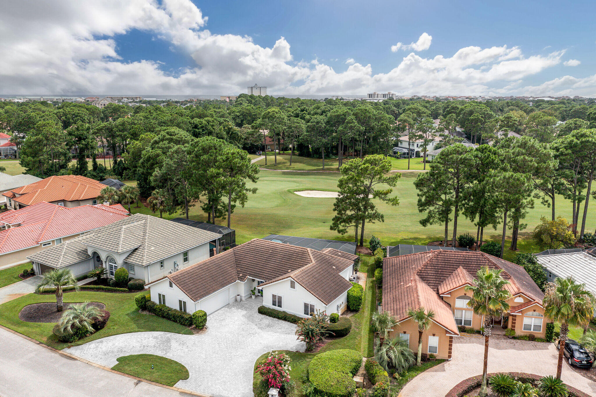 EMERALD BAY PH 1A - Residential