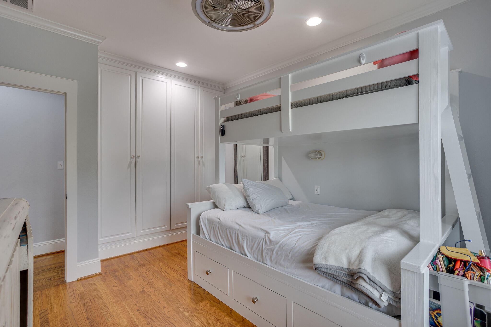 EMERALD BAY PH 1A - Residential