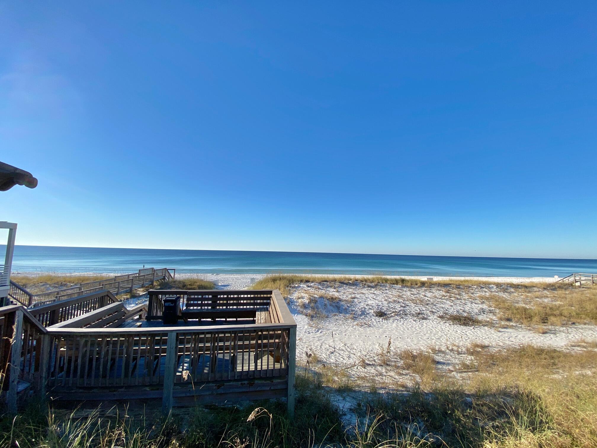 CHATEAU LA MER 11 - Residential