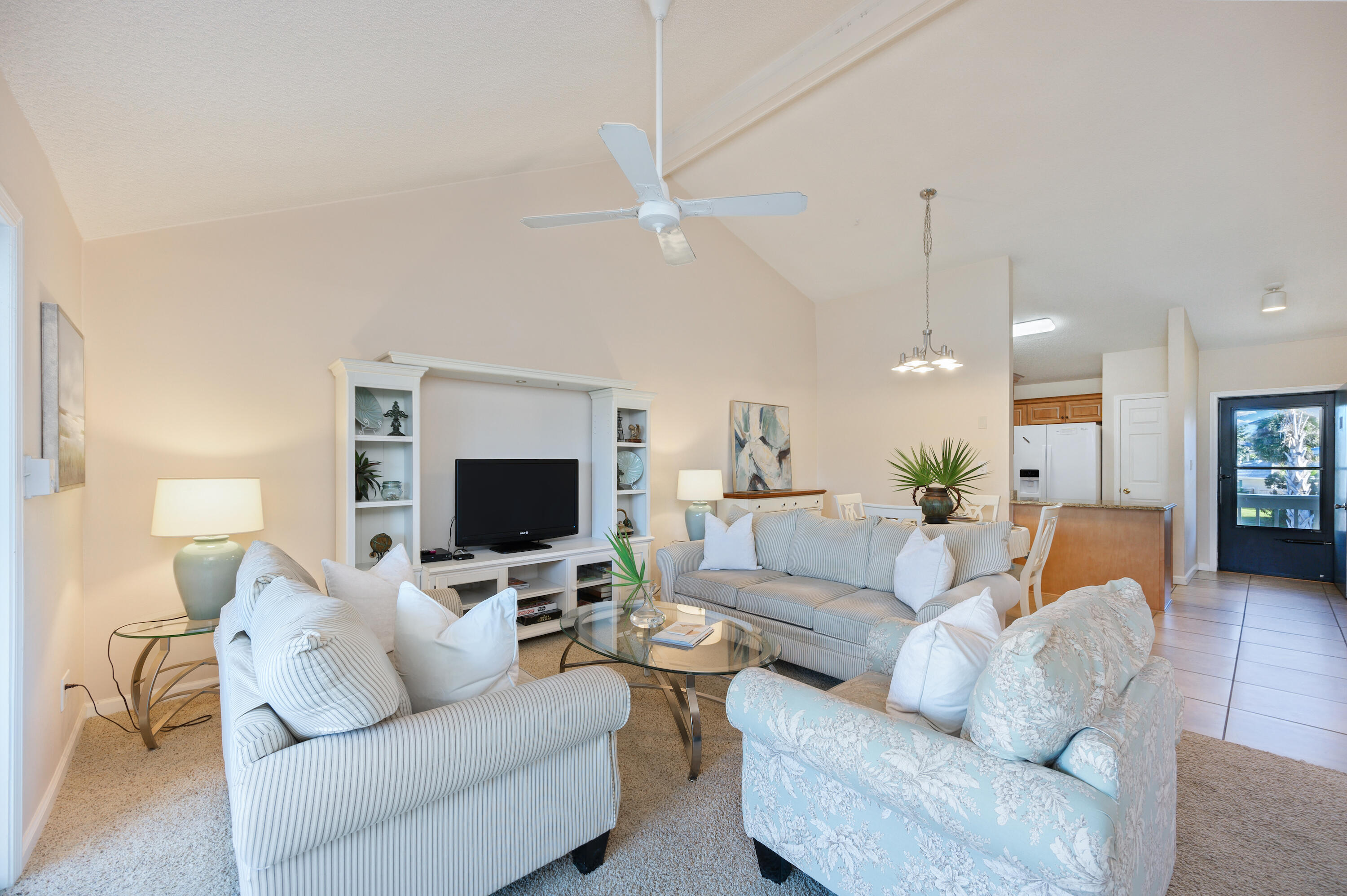 CHATEAU LA MER 11 - Residential