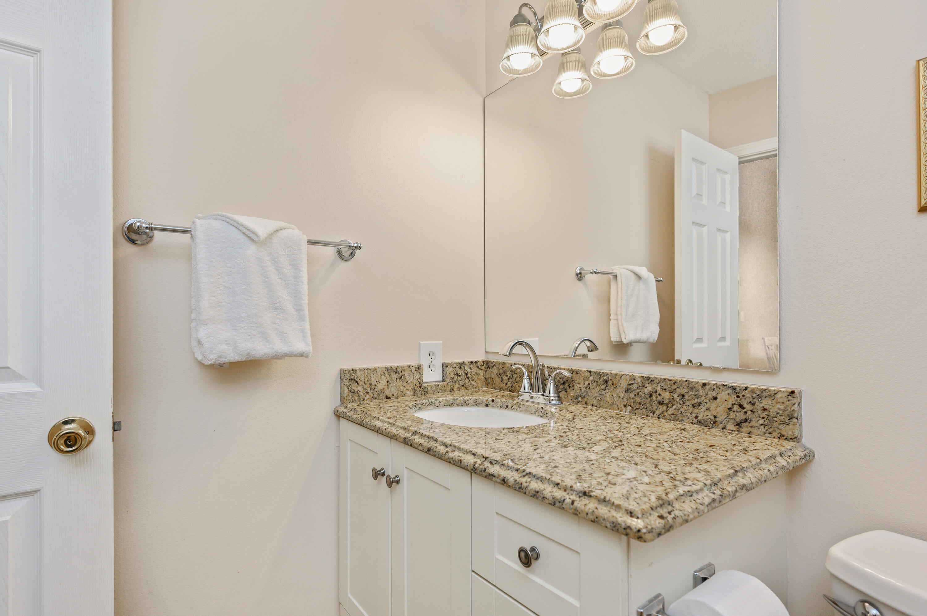 CHATEAU LA MER 11 - Residential