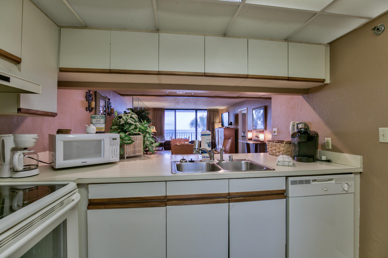 EDGEWATER TOWER 3 - Residential