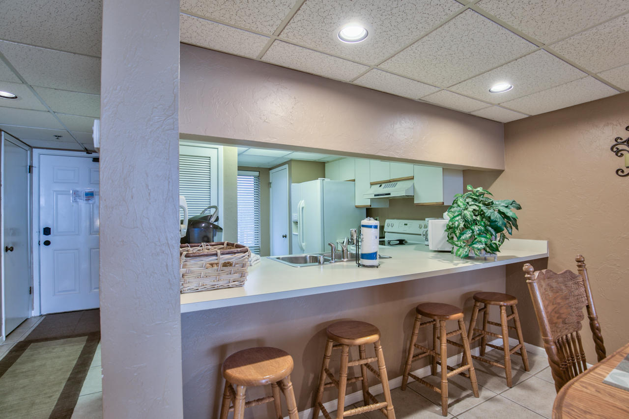 EDGEWATER TOWER 3 - Residential