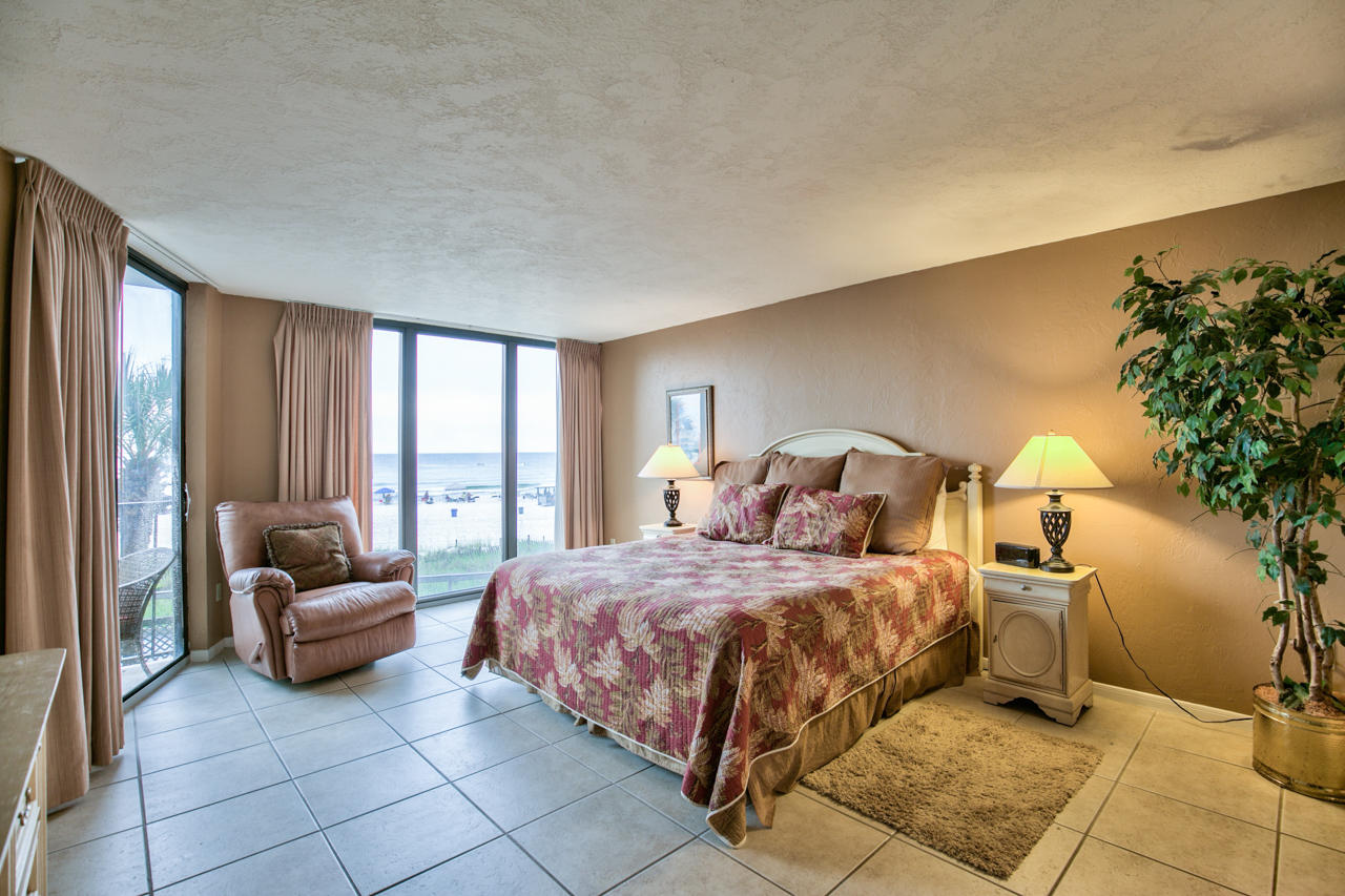 EDGEWATER TOWER 3 - Residential