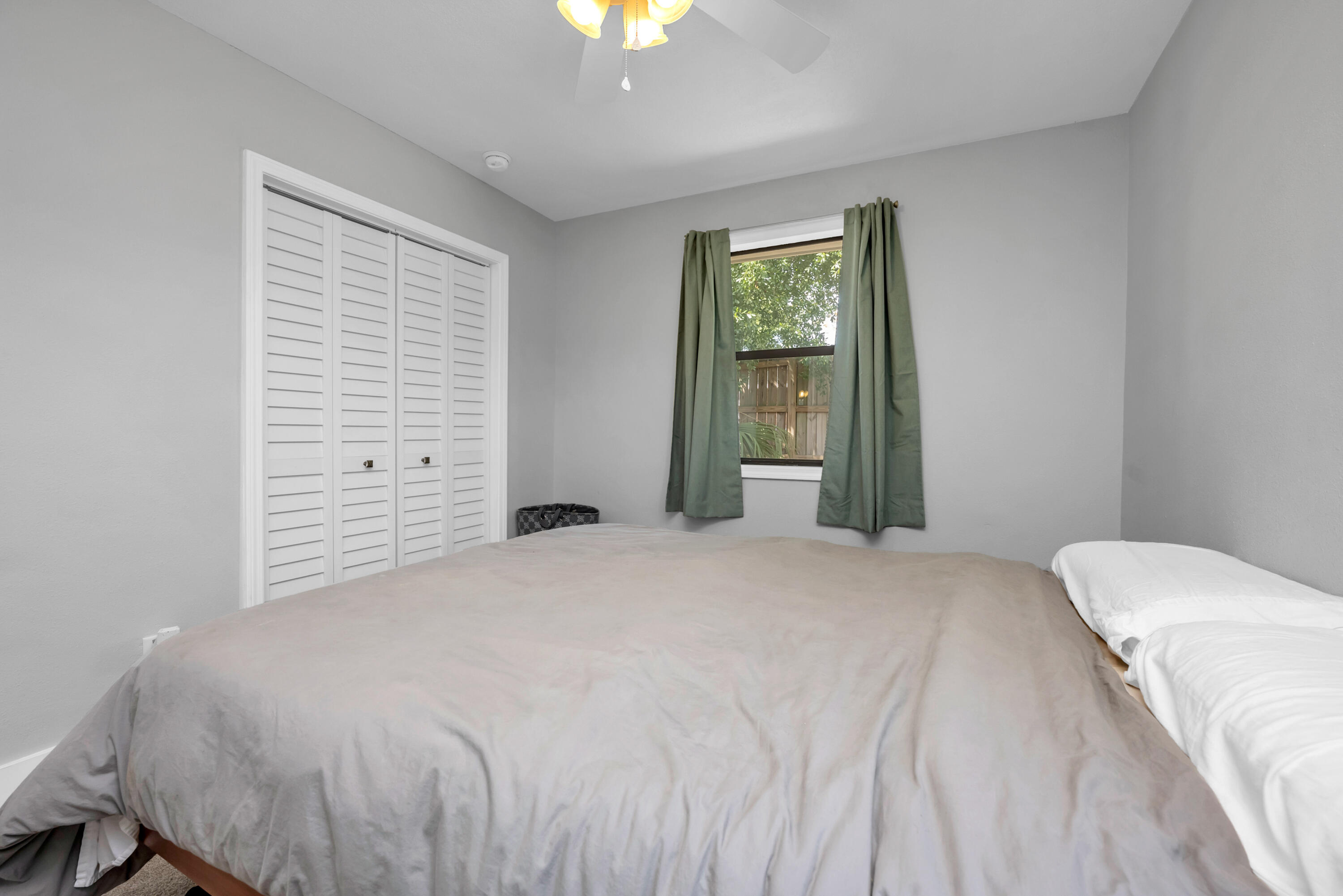 GARNIERS BEACH 2ND - Residential Lease