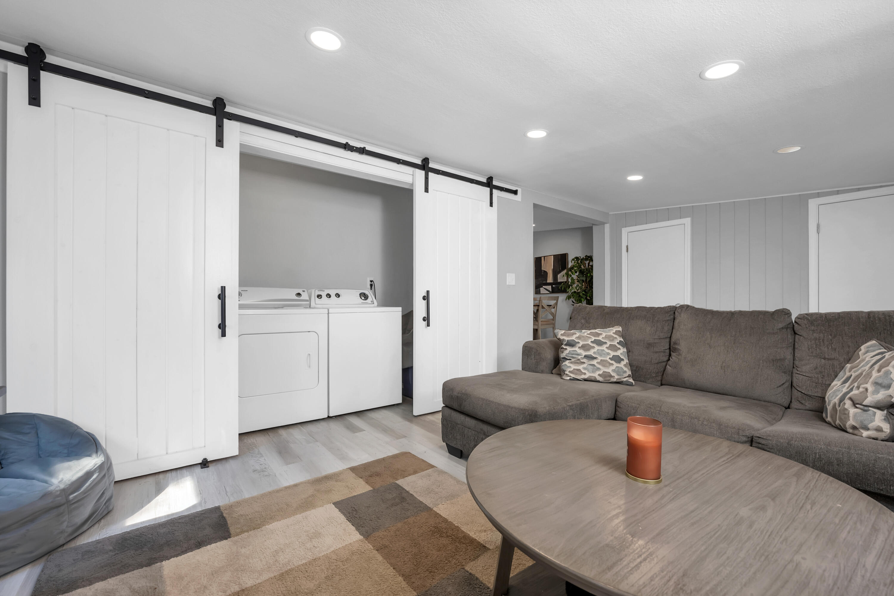 GARNIERS BEACH 2ND - Residential Lease