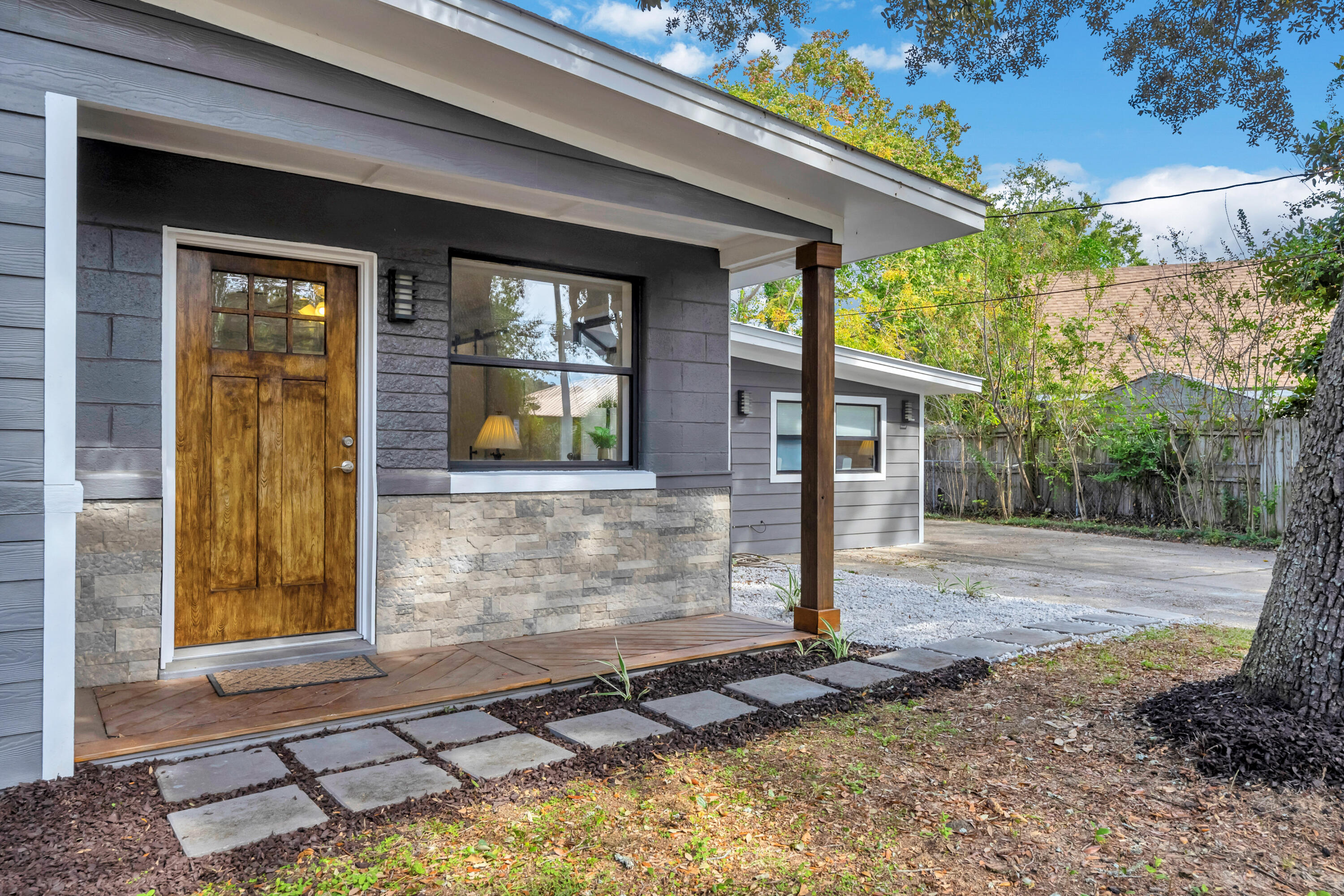 GARNIERS BEACH 2ND - Residential Lease