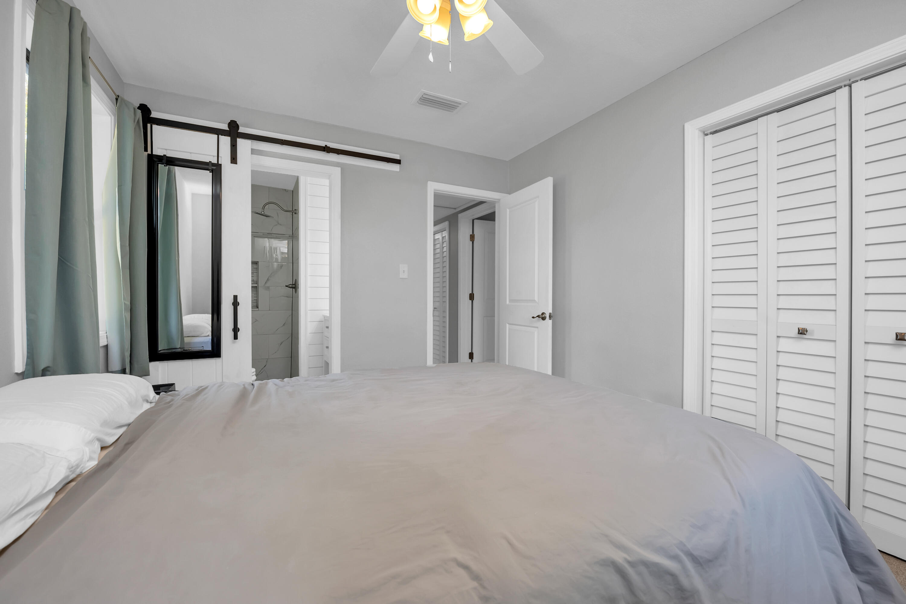 GARNIERS BEACH 2ND - Residential Lease