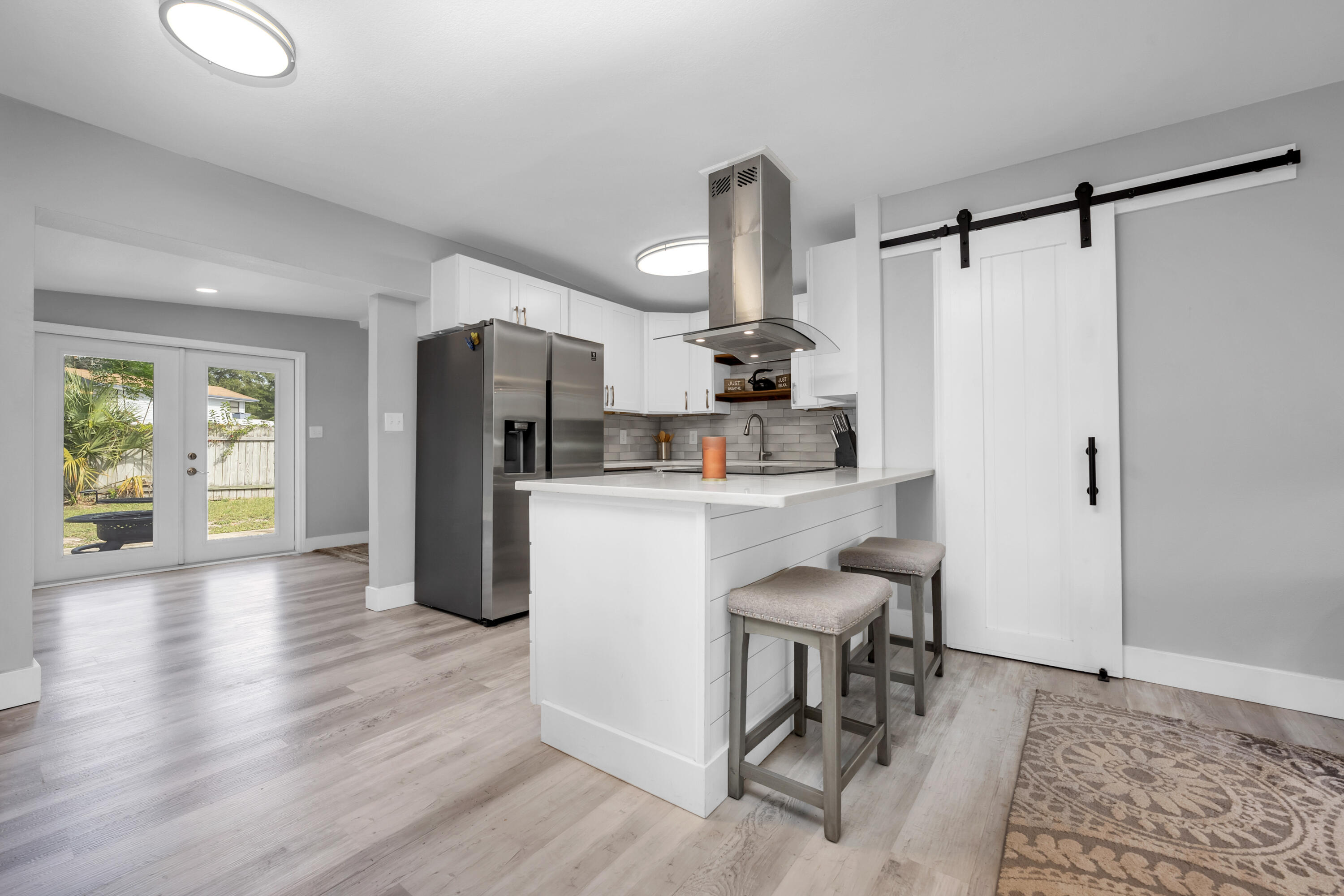 GARNIERS BEACH 2ND - Residential Lease