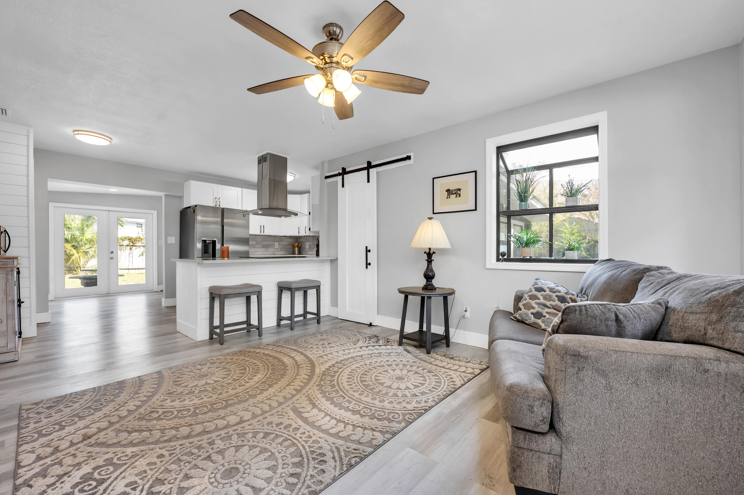 GARNIERS BEACH 2ND - Residential Lease