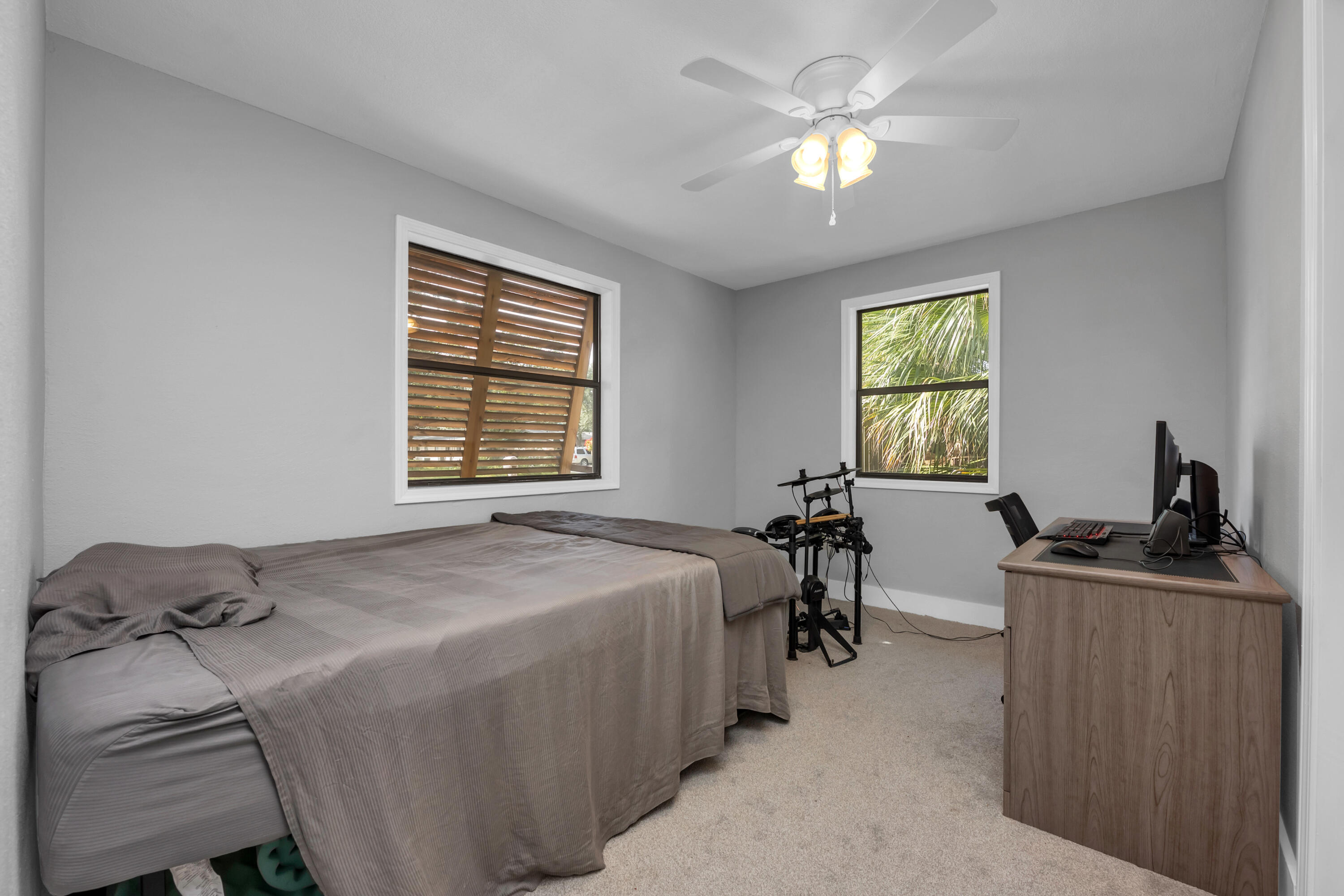 GARNIERS BEACH 2ND - Residential Lease