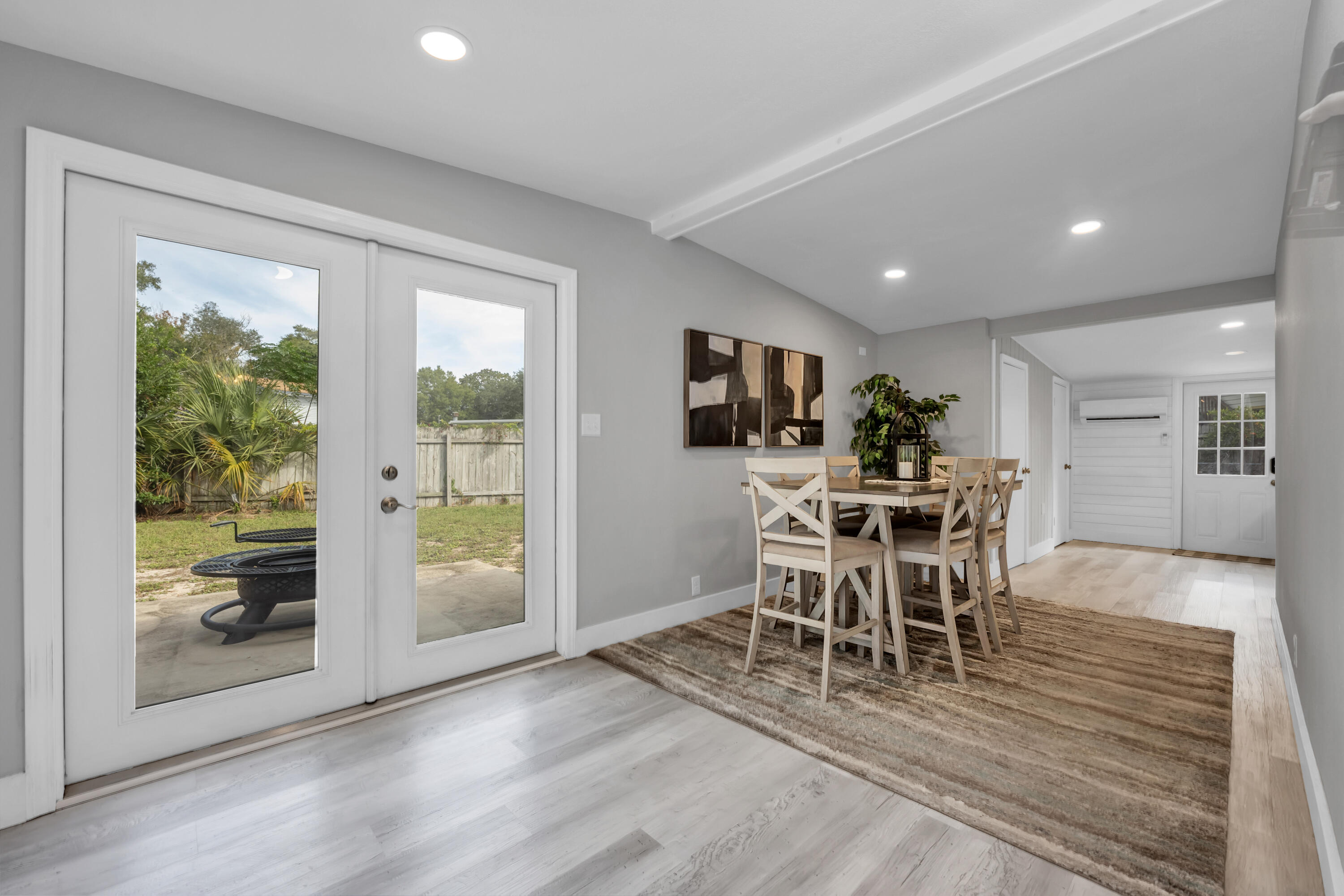 GARNIERS BEACH 2ND - Residential Lease