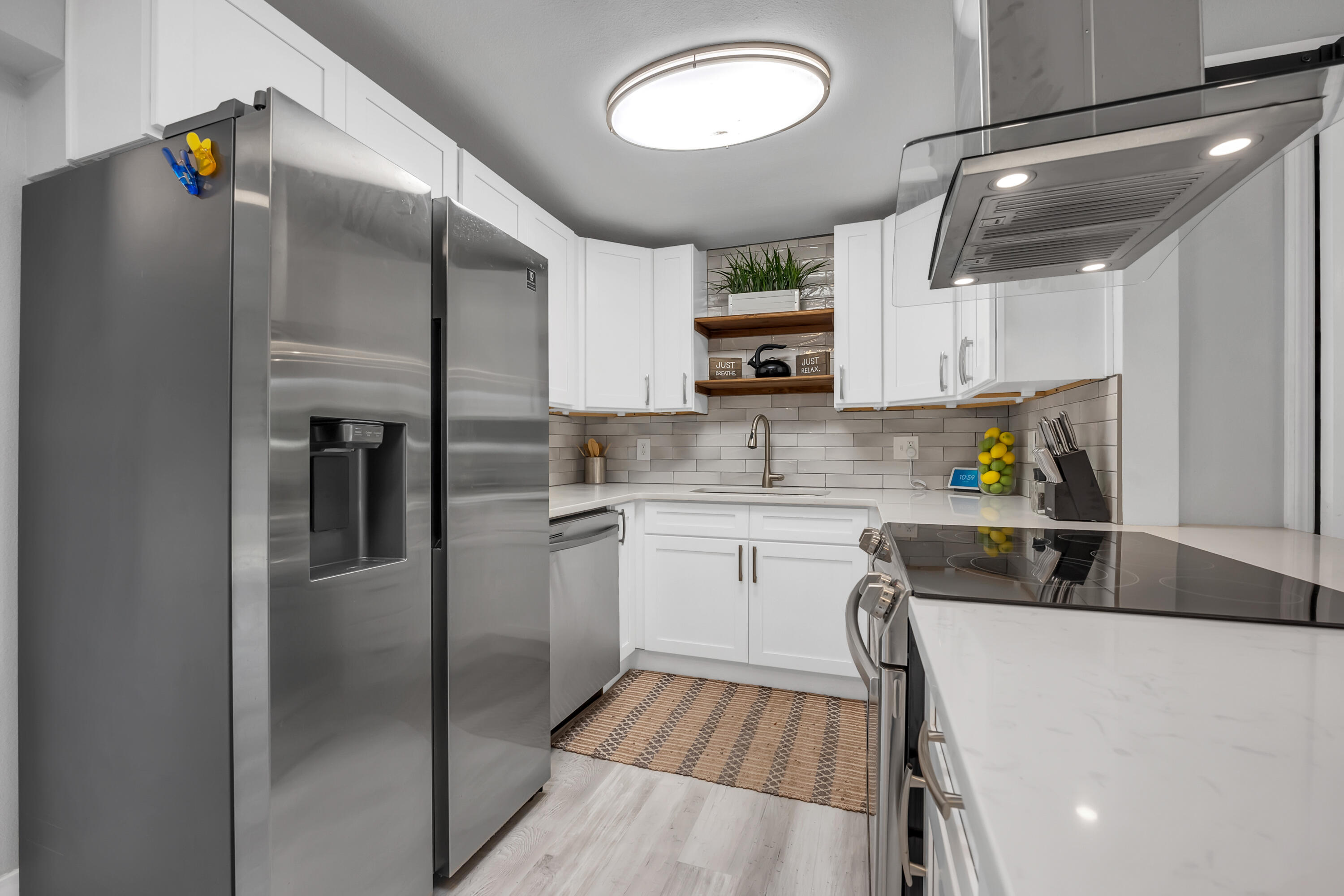 GARNIERS BEACH 2ND - Residential Lease